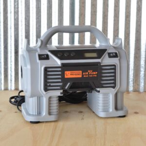 New in unopened box Black & Decker 12 Volt Electric Air Pump Tire Inflator  200 PSI 9517 w/ Gauge for Sale in Braidwood, IL - OfferUp